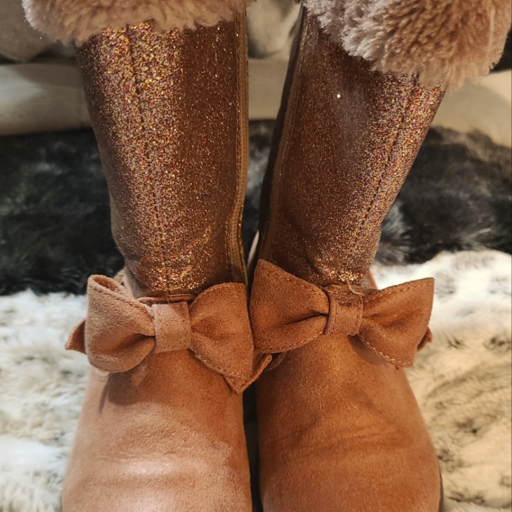 Girls pink glitter boots